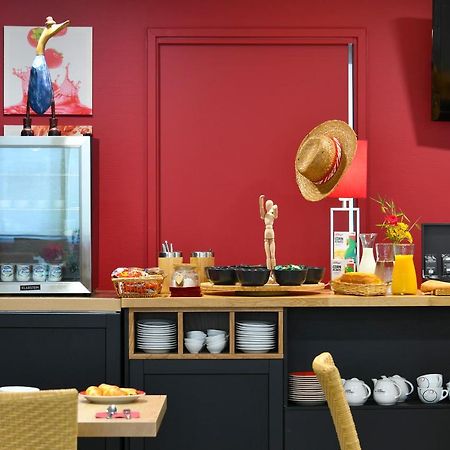 Logis Hotel & Restaurant Le Pardaillan Gondrin 외부 사진