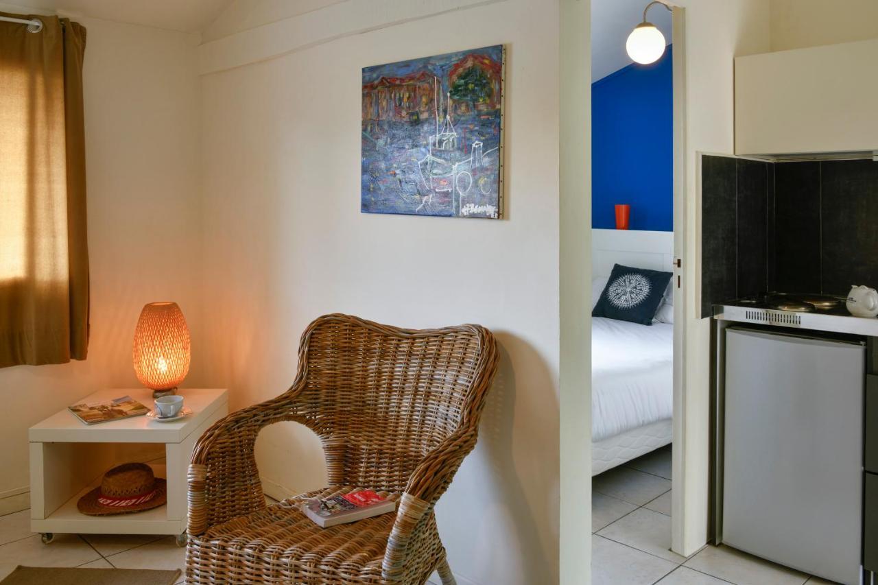 Logis Hotel & Restaurant Le Pardaillan Gondrin 외부 사진