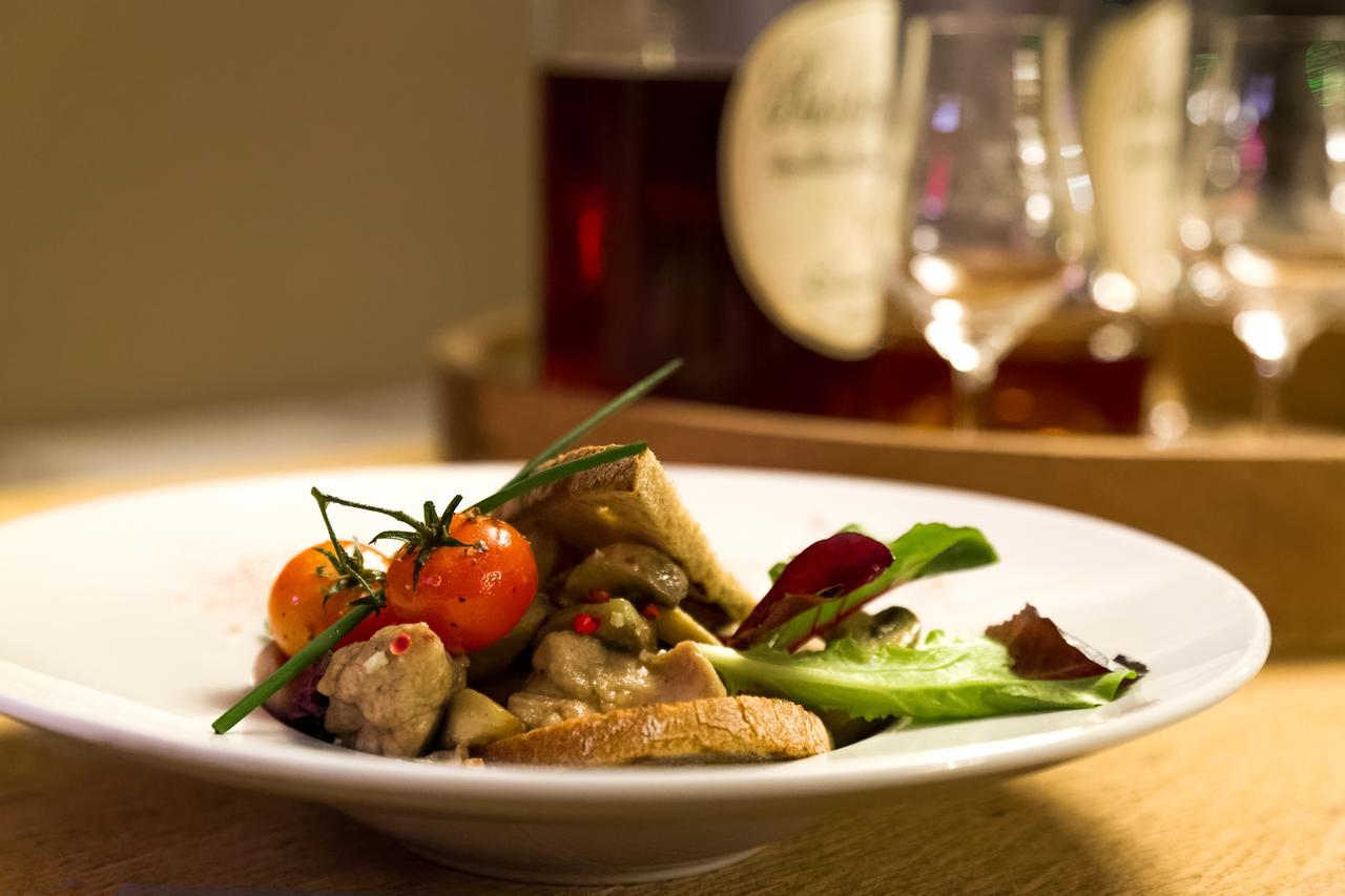 Logis Hotel & Restaurant Le Pardaillan Gondrin 외부 사진